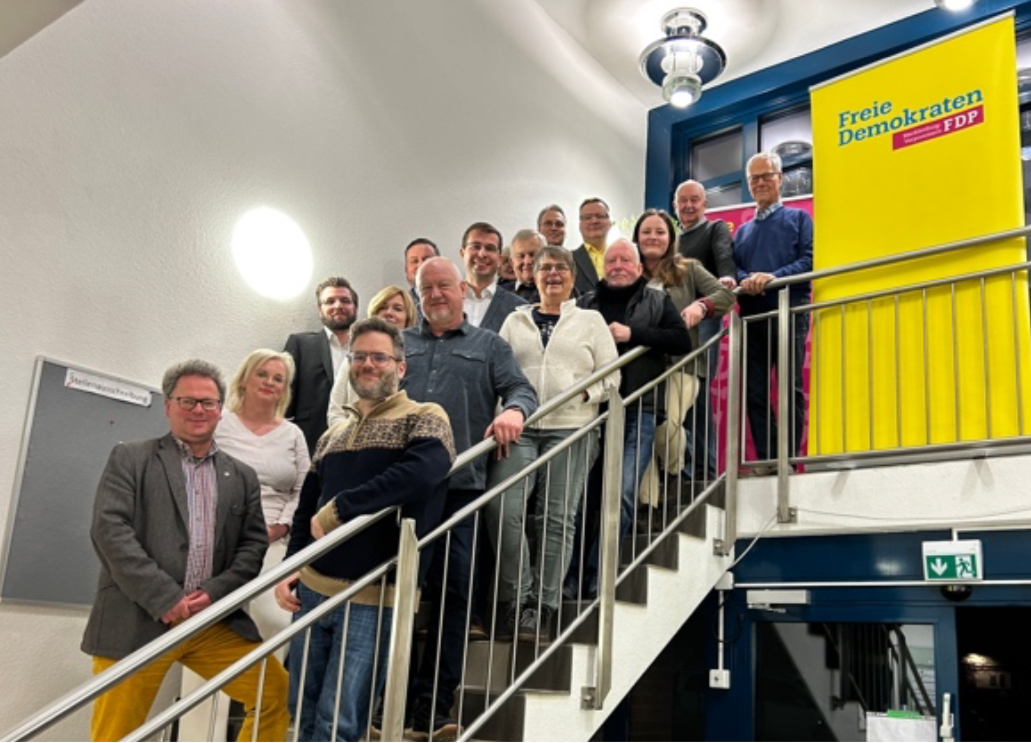 FDP Kandidaten zur Kreistagswahl 2024 beginnend von oben links